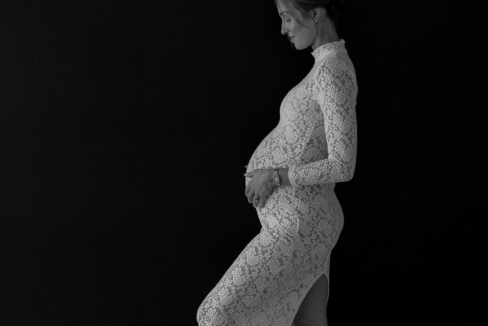studio maternity session in austin, tx